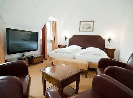 Готель & Backmulde 3*