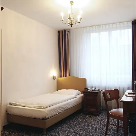 & Backmulde Готель 3*