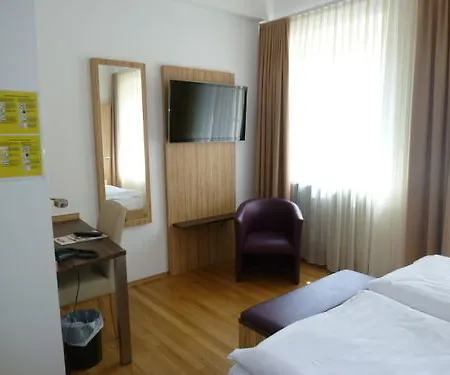& Backmulde Готель 3*